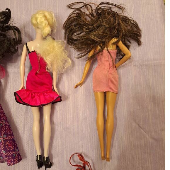 (3) Random Barbie & Disney Dolls with Accessories - Picture 5 of 7